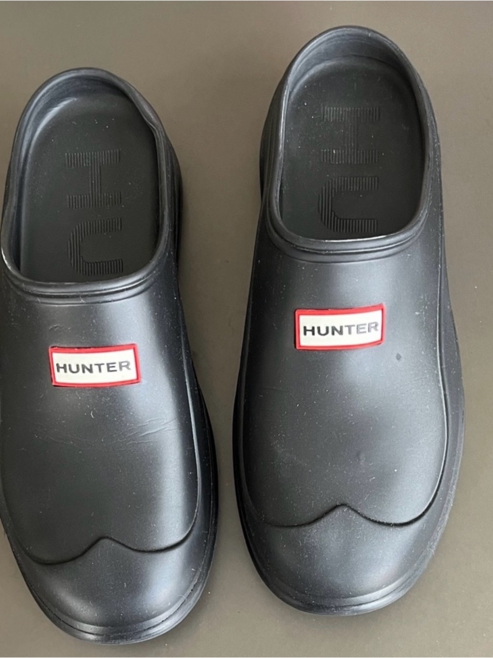 Hunter Rain Slip On’s Size 9
